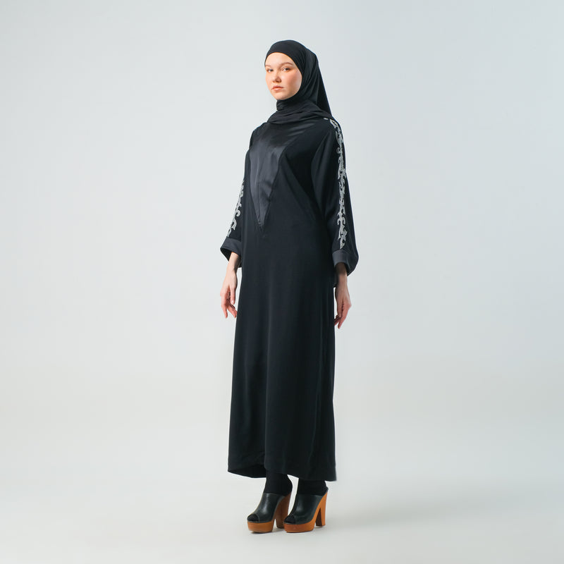 Abaya Sumayyah Black - Embroidery White