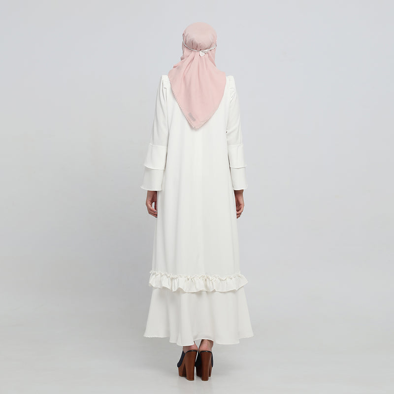 Yumna Farasya White